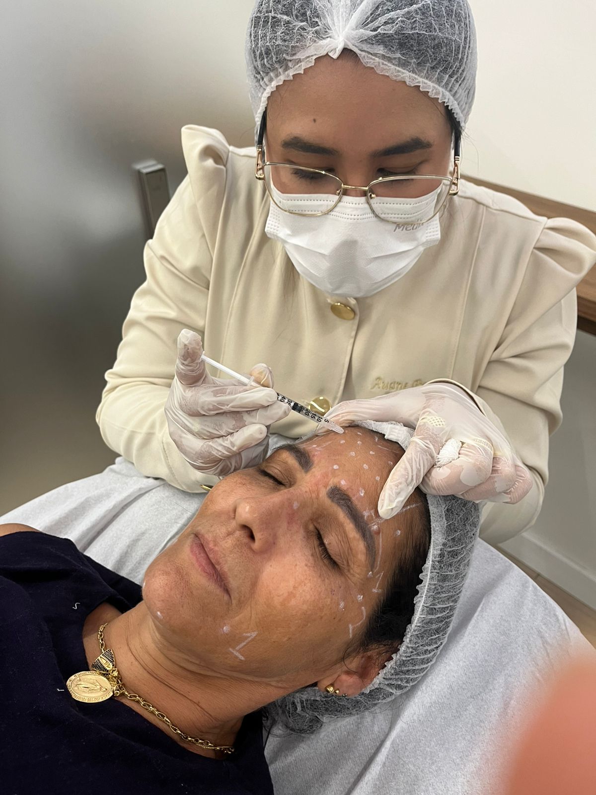 Dermaplaning em Goiânia — Dra. Auane Prudêncio